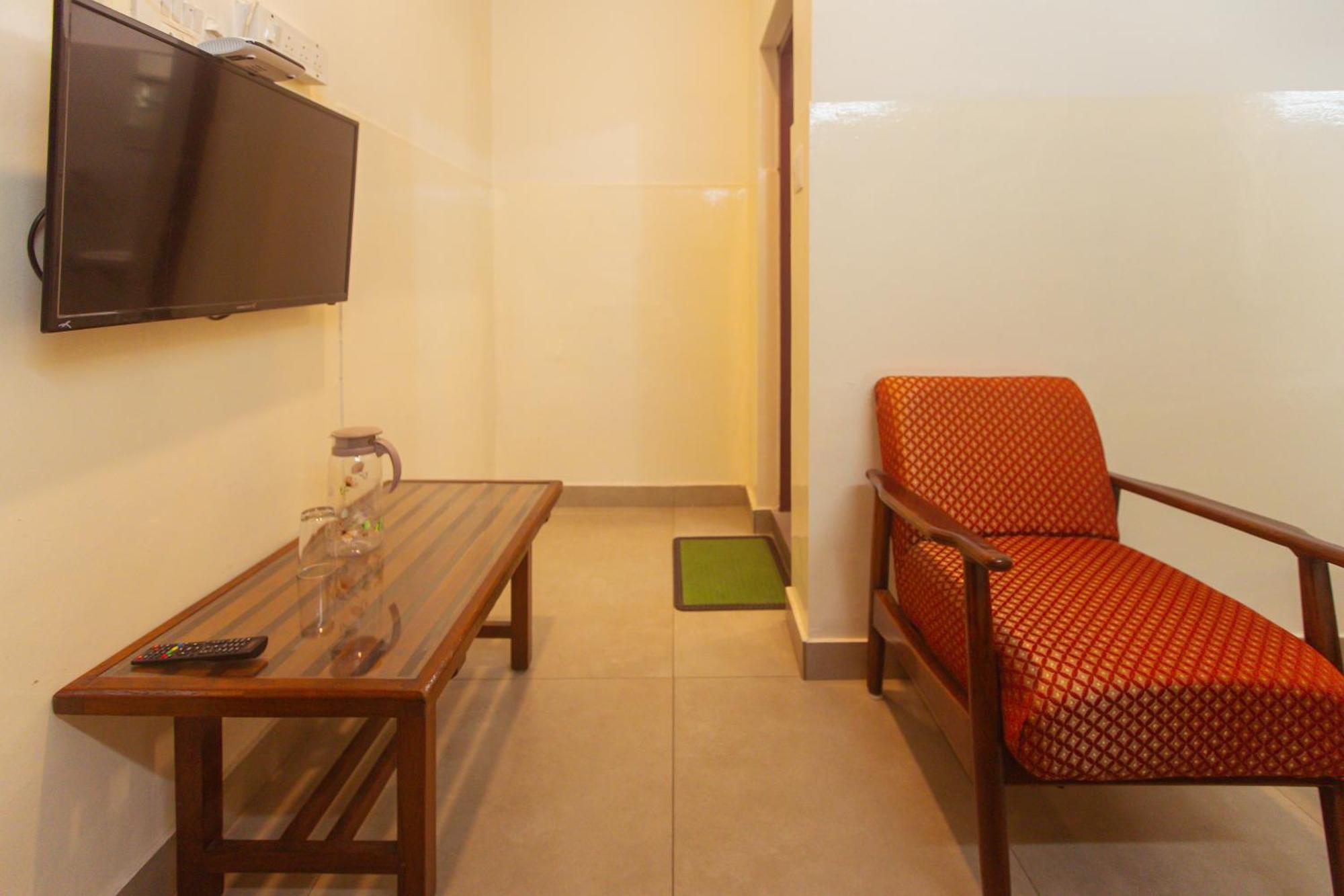 Sri Ramakrishna Hotel Бангалор Экстерьер фото